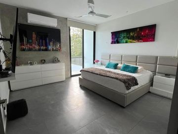 Residencia en Venta en Privada Arbórea Conkal Yucatán