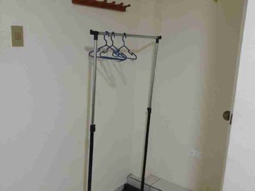 Se alquila habitación con baño privado en San Bartolo