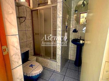 ¡Oportunidad en SURQUILLO! VENTA de CASA Bien Ubicada