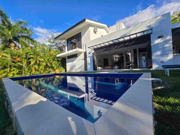 VENDO ESPECTACULAR CASA DE DESCANSO EN ANAPOIMA CUNDINAMARCA  EN CONDOMINIO.