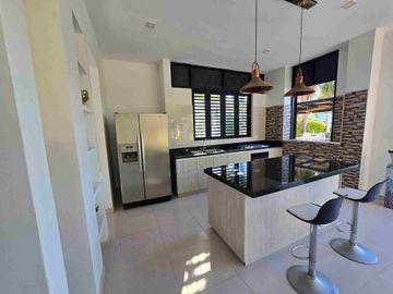 VENDO ESPECTACULAR CASA DE DESCANSO EN ANAPOIMA CUNDINAMARCA  EN CONDOMINIO.