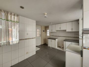 CASA EN VENTA EN ZONA RESIDENCIAL DE SACHACA