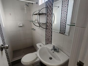 CASA EN VENTA EN ZONA RESIDENCIAL DE SACHACA