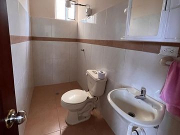 VENTA HERMOSA Y AMPLIA CASA DE CAMPO EN IBARRA, SECTOR SAN CRISTOBAL
