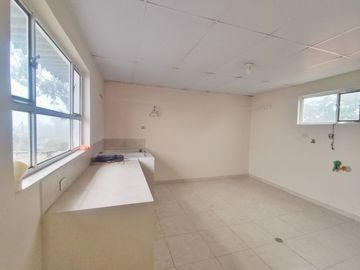 VENTA HERMOSA Y AMPLIA CASA DE CAMPO EN IBARRA, SECTOR SAN CRISTOBAL