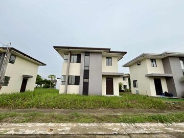 Nuvalli Ready for Occupancy 3 Bedrooms House for Sale in Avida Woodhill Settings