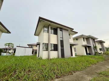 Nuvalli Ready for Occupancy 3 Bedrooms House for Sale in Avida Woodhill Settings