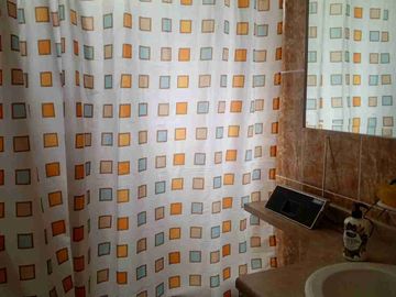 VENDO CASA DENTRO URBANIZACION EL CONDADO