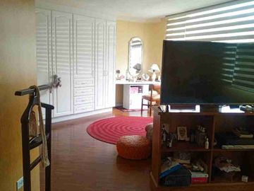 VENDO CASA DENTRO URBANIZACION EL CONDADO