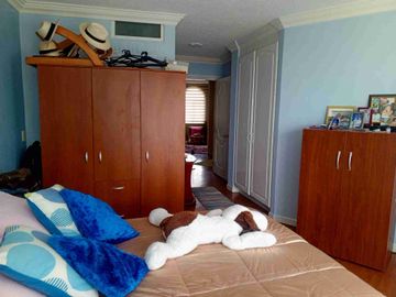 VENDO CASA DENTRO URBANIZACION EL CONDADO