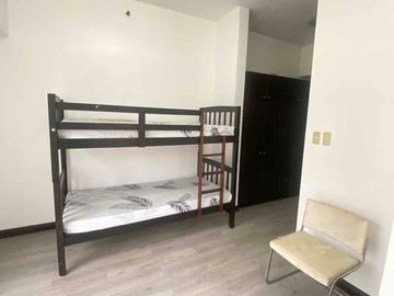 3BR One Lafayette Square, 132 L.P. Leviste St., Makati City