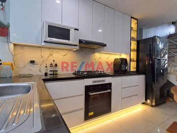 Se Vende Hermoso Dúplex Mas Aires En San Juan De Miraflores Cerca Al Mall Y Metro Atocongo.
