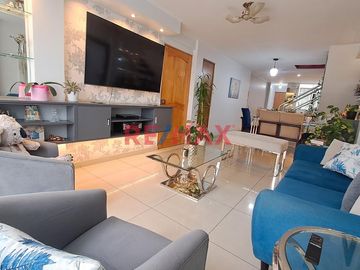 Se Vende Hermoso Dúplex Mas Aires En San Juan De Miraflores Cerca Al Mall Y Metro Atocongo.