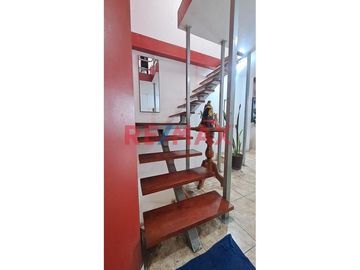 Se Vende Hermoso Dúplex Mas Aires En San Juan De Miraflores Cerca Al Mall Y Metro Atocongo.