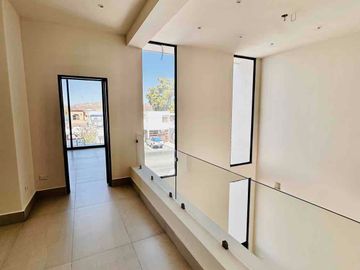 CASA EN VENTA EN SAN CARLOS, SECTOR BAHIA