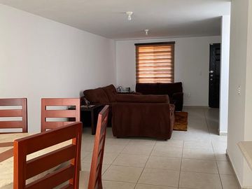 CASA EN VENTA EN FRACCIONAMIENTO ANTURIOS EN LEON, GTO