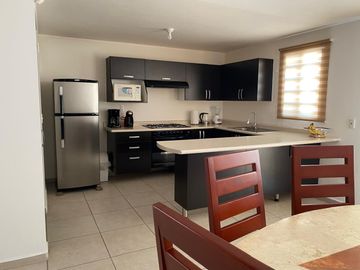 CASA EN VENTA EN FRACCIONAMIENTO ANTURIOS EN LEON, GTO