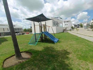 Casa en venta en Parque Nayarit