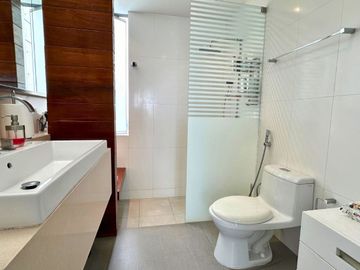 Penthouse en venta en Malecon de Miraflores con Piscina Terraza