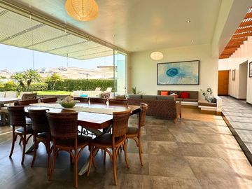 Casa de Playa en venta en Club Golf de Asia