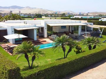 Casa de Playa en venta en Club Golf de Asia