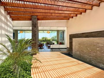 Casa de Playa en venta en Club Golf de Asia