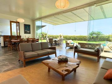 Casa de Playa en venta en Club Golf de Asia