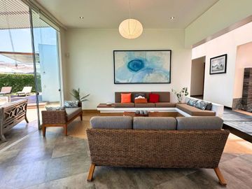 Casa de Playa en venta en Club Golf de Asia