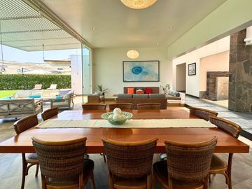 Casa de Playa en venta en Club Golf de Asia