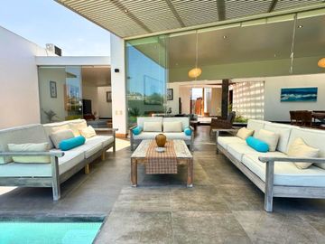 Casa de Playa en venta en Club Golf de Asia