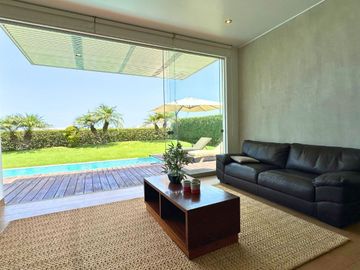 Casa de Playa en venta en Club Golf de Asia