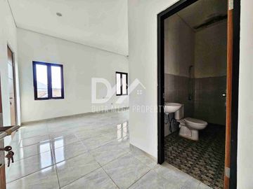 Dijual Cepat Rumah Cantik Siap Huni Lokasi Strategis dekat kemana-mana di Serpong BSD