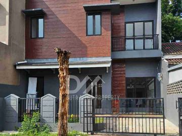 Dijual Cepat Rumah Cantik Siap Huni Lokasi Strategis dekat kemana-mana di Serpong BSD