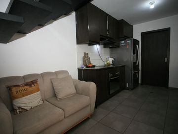 CASA ESQUINERA MODERNA CON JARDÍN Y SEGURIDAD EN CONJUNTO PRIVADO