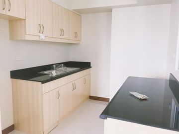 2 bedroom condo near Fishermall, Trinoma and SM North with Big Discount | Resort type and Pet Friendly