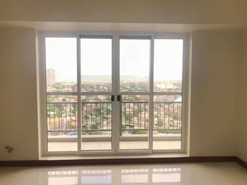 2 bedroom condo near Fishermall, Trinoma and SM North with Big Discount | Resort type and Pet Friendly