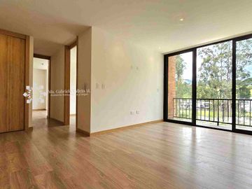 EN VENTA - MODERNO DEPARTAMENTO DE 2 HABITACIONES CON VISTA AL RÍO YANUNCAY. 

‼️POR ESTRENAR‼️