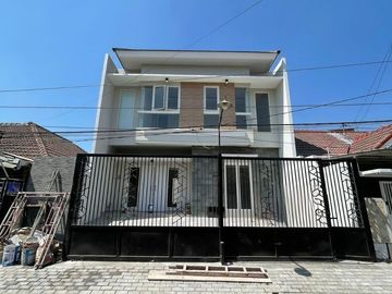Rumah SUTOREJO PRIMA Baru Gress, 2 lantai, Minimalis
