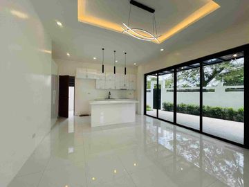 Brandnew Corner House and Lot