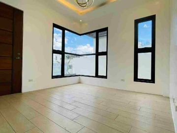 Brandnew Corner House and Lot
