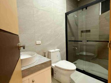 Corner Brandnew Modern House and Lot