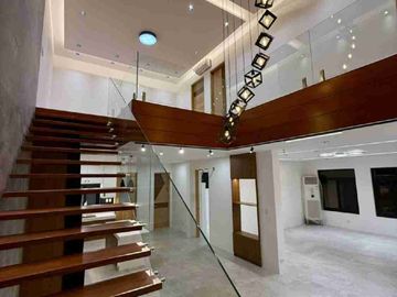 Corner Brandnew Modern House and Lot