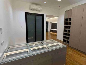 Corner Brandnew Modern House and Lot