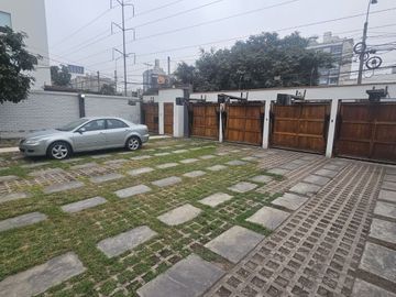Alquiler de amplio departamento de 170 M2 en Chacarilla del Estanque – Surco