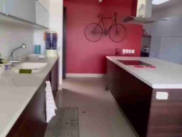 VENDO CASA VACIA DENTRO URBANIZACION EL CONDADO