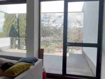 VENDO CASA VACIA DENTRO URBANIZACION EL CONDADO