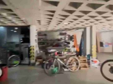 VENDO CASA VACIA DENTRO URBANIZACION EL CONDADO
