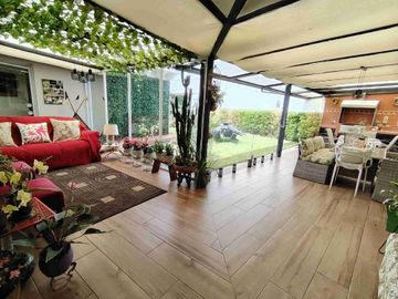 Vendo casa de una planta en el Valle de los Chillos.