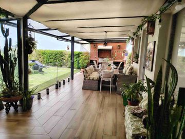 Vendo casa de una planta en el Valle de los Chillos.