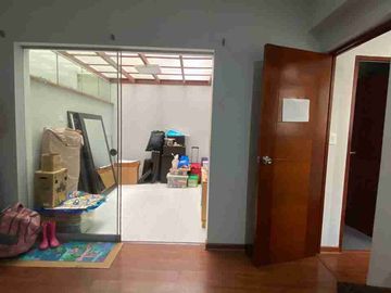 VENDO DPTO  PISO 1 FRENTE A PARQUE SAN BORJA